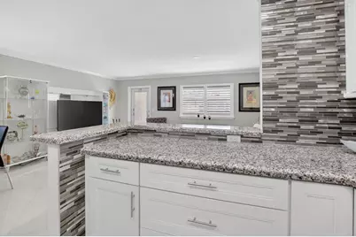 102 E Waterford E #102, Delray Beach, FL 33446 - Photo 12