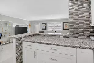 102 E Waterford E, Delray Beach, FL 33446 - Photo 12