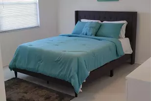 12900 SW 7th Ct, Pembroke Pines, FL 33027 - Photo 6
