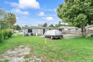 4727 Myrtle Ln, West Palm Beach, FL 33417 - Photo 26