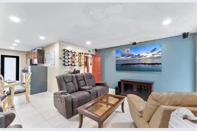4727 Myrtle Lane, West Palm Beach, FL 33417 - Photo 10