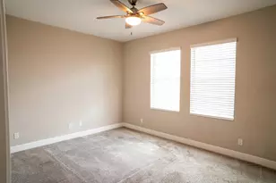 8665 E Baypoint Cir, Parkland, FL 33076 - Photo 14