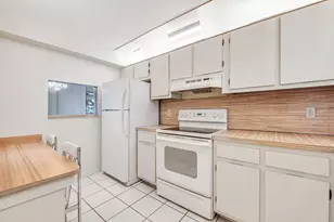 4640 W Lucerne Lakes Blvd, Lake Worth, FL 33467 - Photo 8