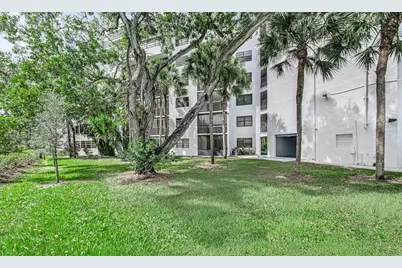 4640 W Lucerne Lakes Blvd #206, Lake Worth, FL 33467 - Photo 4