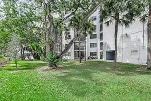 4640 W Lucerne Lakes Blvd, Lake Worth, FL 33467 - Photo 4