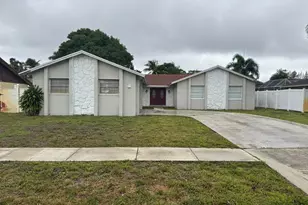 589 Cashiers Dr, West Palm Beach, FL 33413 - Photo 1