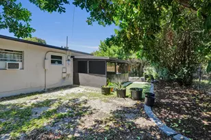 1465 NE 27th St, Pompano Beach, FL 33064 - Photo 34