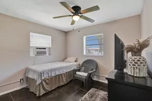 1465 NE 27th St, Pompano Beach, FL 33064 - Photo 14