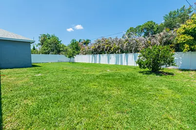 1201 SE Mendavia Avenue, Port Saint Lucie, FL 34952 - Photo 22