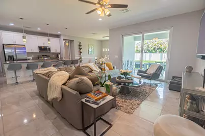 1201 SE Mendavia Avenue, Port Saint Lucie, FL 34952 - Photo 4