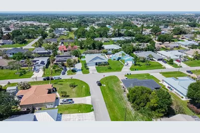 1201 SE Mendavia Avenue, Port Saint Lucie, FL 34952 - Photo 24