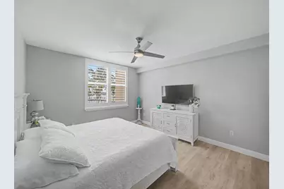 806 E Windward Way, Lantana, FL 33462 - Photo 8