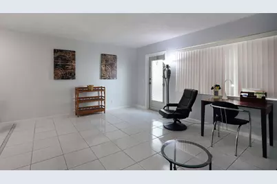 331 Windsor O, West Palm Beach, FL 33417 - Photo 2