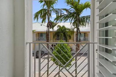 3121 Yorkshire Lane, Palm Beach Gardens, FL 33418 - Photo 48
