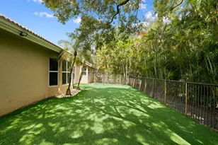 1207 Manor Dr S, Weston, FL 33326 - Photo 32