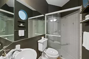 1207 Manor Dr S, Weston, FL 33326 - Photo 22