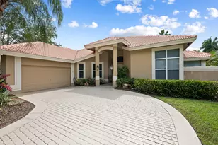 1207 Manor Dr S, Weston, FL 33326 - Photo 2