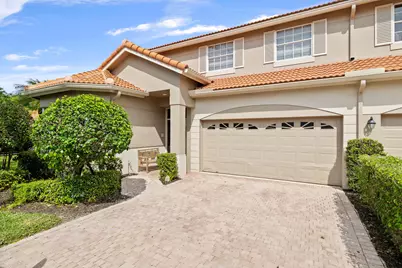 33 Monterey Pointe Drive, Palm Beach Gardens, FL 33418 - Photo 2