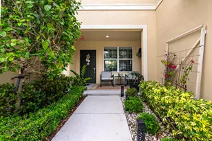 2910 NW Treviso Cir, Port Saint Lucie, FL 34986 - Photo 2