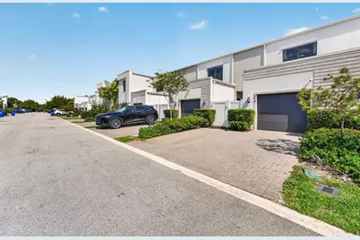 527 NW 17th Street, Fort Lauderdale, FL 33311 - Photo 28