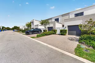 527 NW 17th St, Fort Lauderdale, FL 33311 - Photo 28
