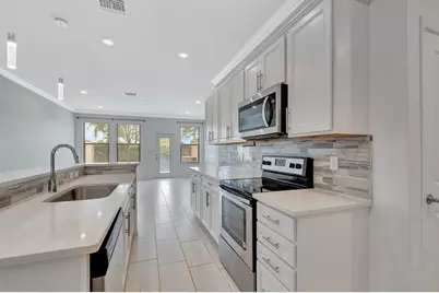2854 Bard Street, Palm Springs, FL 33406 - Photo 4