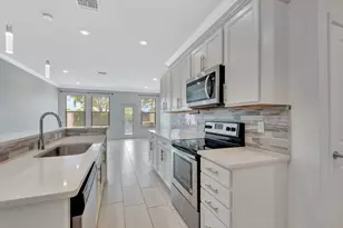 2854 Bard St, Palm Springs, FL 33406 - Photo 4