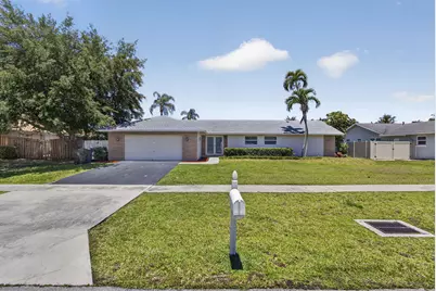 12890 Guilford Circle, Wellington, FL 33414 - Photo 2