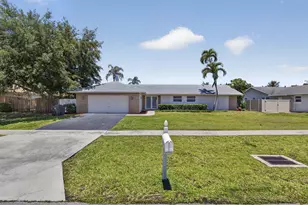 12890 Guilford Cir, Wellington, FL 33414 - Photo 2