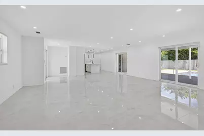 12890 Guilford Circle, Wellington, FL 33414 - Photo 14