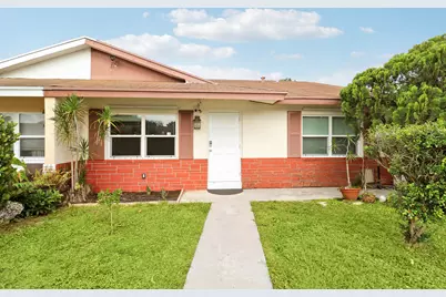 3814 Van Cott Circle, West Palm Beach, FL 33403 - Photo 1