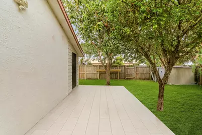 3814 Van Cott Circle, West Palm Beach, FL 33403 - Photo 24