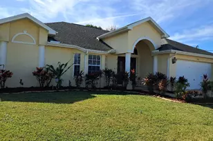 242 SW Amesbury Ave, Port Saint Lucie, FL 34953 - Photo 2