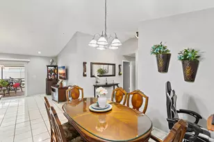 8620 NW 48th St, Lauderhill, FL 33351 - Photo 8