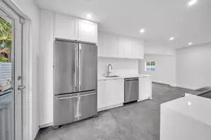 1721 N 16th Ct, Hollywood, FL 33020 - Photo 8