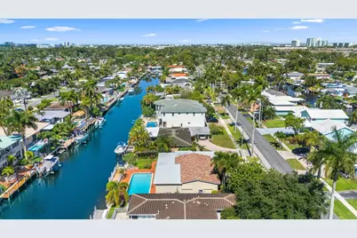 330 SE 9th Court, Pompano Beach, FL 33060 - Photo 6