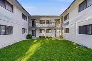 15301 Pembridge Ave, Delray Beach, FL 33484 - Photo 2