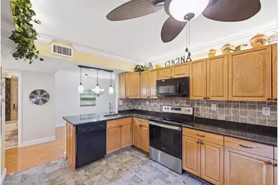 15301 Pembridge Avenue #44, Delray Beach, FL 33484 - Photo 6