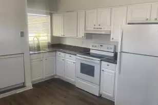 1451 NW 20th Ct, Fort Lauderdale, FL 33311 - Photo 4