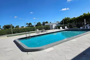 2886 E Fernley Dr Dr E, West Palm Beach, FL 33415 - Photo 28