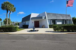 2886 E Fernley Dr Dr E, West Palm Beach, FL 33415 - Photo 22