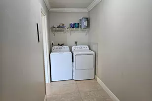 2886 E Fernley Dr Dr E, West Palm Beach, FL 33415 - Photo 20