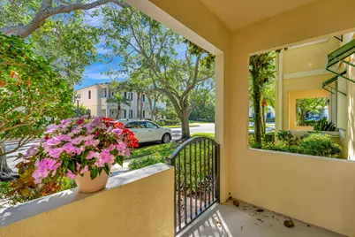 216 Barcelona Drive, Jupiter, FL 33458 - Photo 4