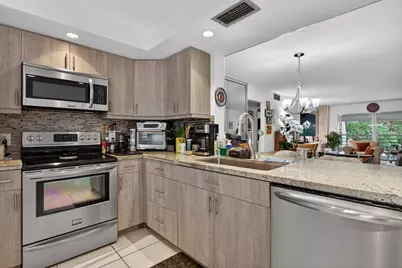 3002 Portofino Isle #E3, Coconut Creek, FL 33066 - Photo 4