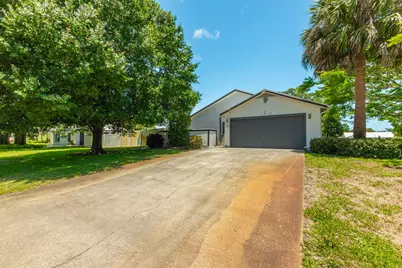 1616 SW 20th St Street SW, Vero Beach, FL 32962 - Photo 8