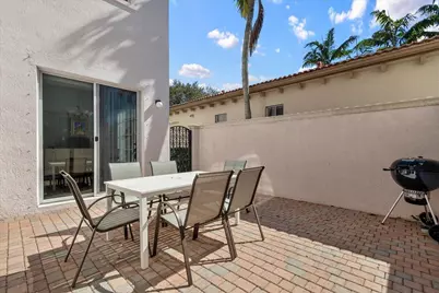 82 Stoney Drive, Palm Beach Gardens, FL 33410 - Photo 8