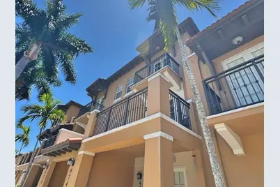474 SW 147th Avenue, Pembroke Pines, FL 33027 - Photo 1