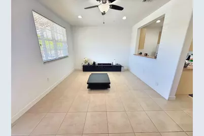 474 SW 147th Avenue, Pembroke Pines, FL 33027 - Photo 6