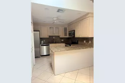 1459 Captains Walk Walk #31, Fort Pierce, FL 34950 - Photo 4