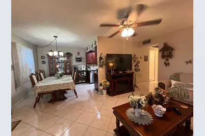 4056 Guildford D, Boca Raton, FL 33434 - Photo 4